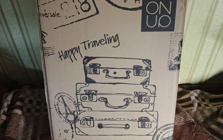 Чемодан с бьюти кейсом Newcom